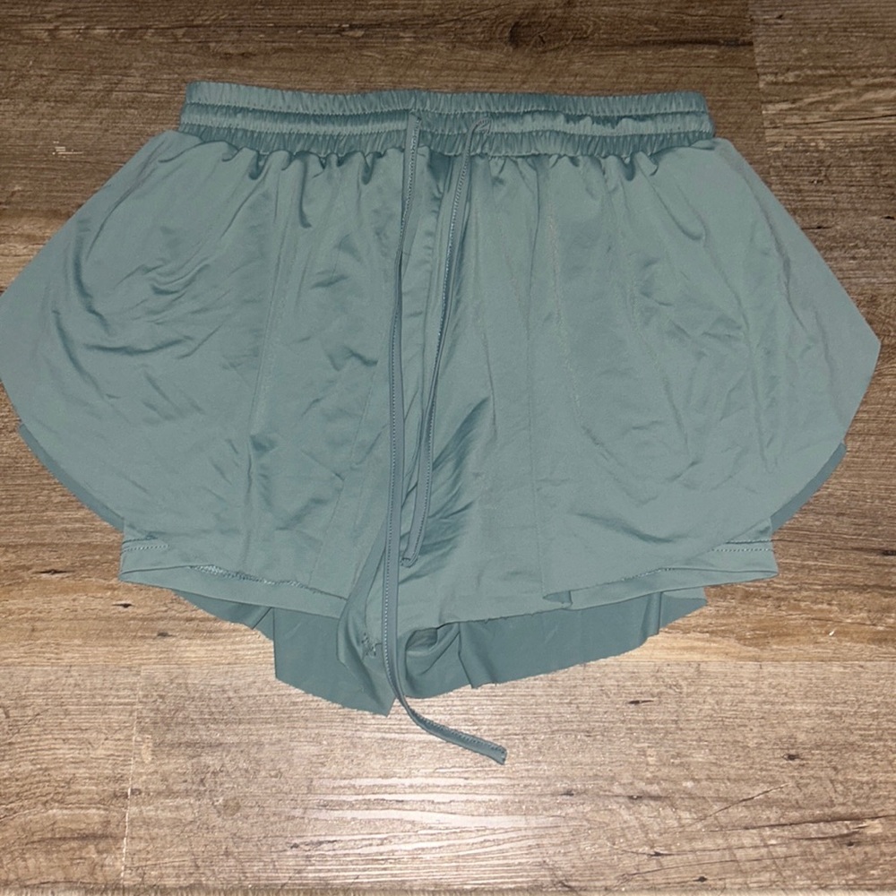 Altar’d State flowey shorts